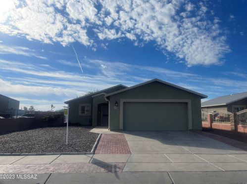 268 Medina Rd, Tucson, AZ 85756-6663