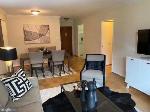 560 N St, Washington, DC 20024-4605