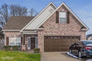 2213 Strickland Dr, Murfreesboro TN  37127-6146 exterior
