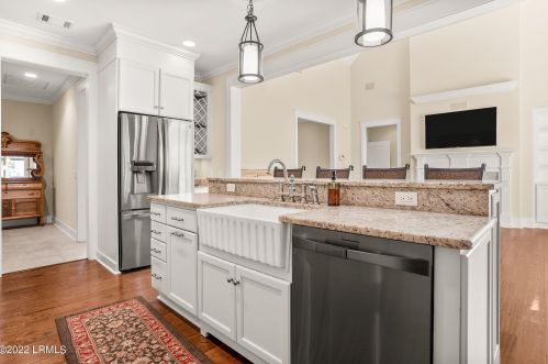 700 Sunset Cir, Beaufort SC  29906-9426 exterior