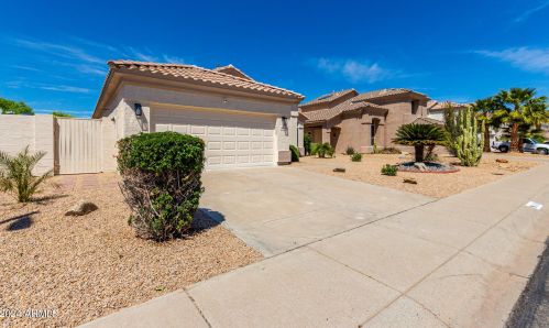 6068 Irma Ln, Glendale, AZ 85308-6749