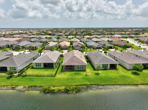 9516 Royal Poinciana Dr, Port Saint Lucie FL  34987-2506 exterior