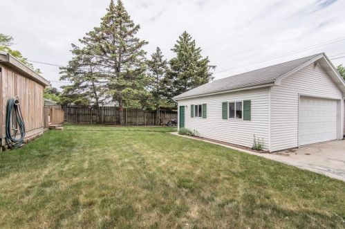 9000 Boys Dr, Sturtevant, WI 53177-2732