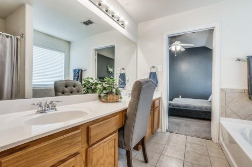 109 Toma Hawk Dr, Greenville TX 75402-2802 exterior