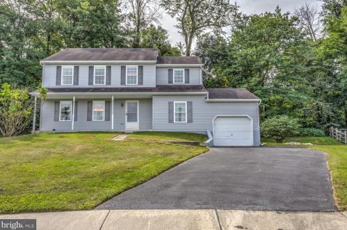212 Julie Dr, Parkesburg, PA 19365-2000