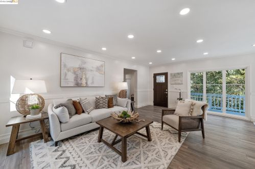 28 Camino Encinas, Orinda CA  94563-3335 exterior