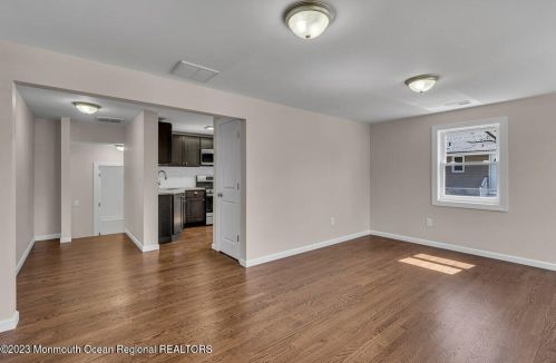 115 Springdale Ave, Tinton Falls NJ  07724-2628 exterior