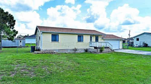 3822 20th St, Lehigh Acres, FL 33976-3335