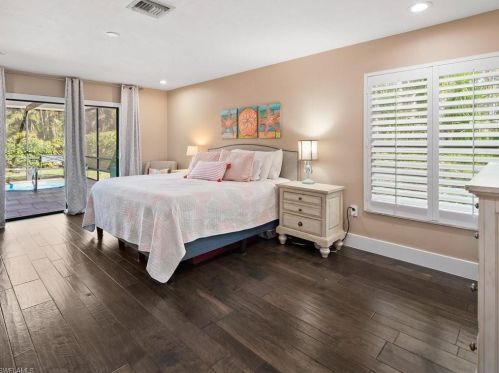 1905 Imperial Golf Course Blvd, Naples FL  34110-1007 exterior