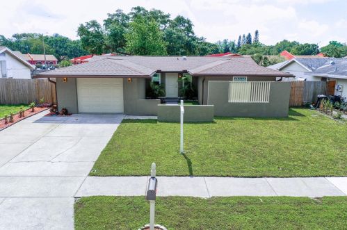 6533 Creekview Ter, Pinellas Park, FL 33781-4818
