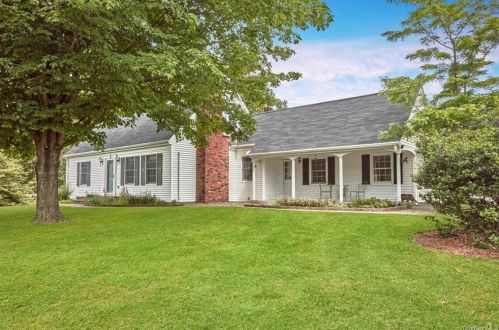 65 Ridge Rd, Warwick, NY 10990-3034