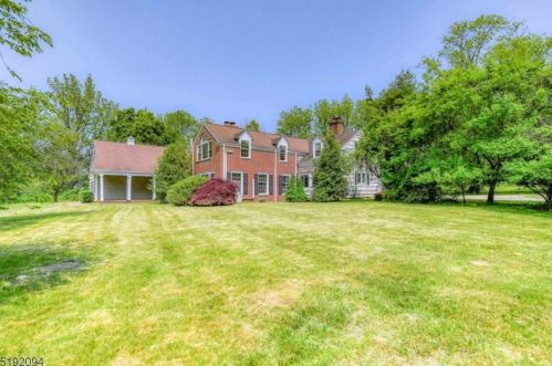 502 Van Beuren Rd, Morristown NJ  07960-6458 exterior