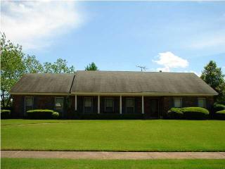 405 Derby Ln, Montgomery, AL 36109-4623