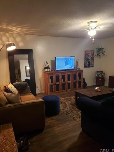 618 11th Ave, Escondido CA  92025-4720 exterior