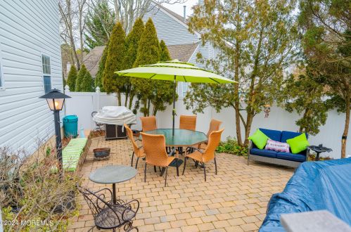 444 Vista Ct, Bricktown NJ  08724-5313 exterior