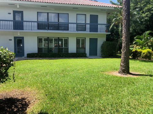4132 Quail Ridge Dr, Boynton Beach, FL 33436-5208