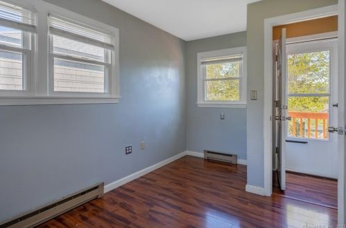 309 Vauxhall St, United States Coast Guard Ac CT  06320-3837 exterior