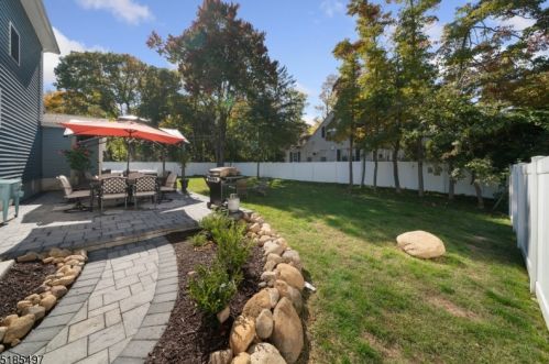 7 Birchwood Rd, Parsippany NJ  07834-1201 exterior