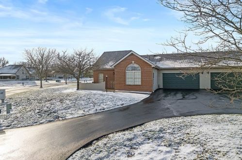 5121 Polo Fields Dr, Gibsonia, PA 15044-7605