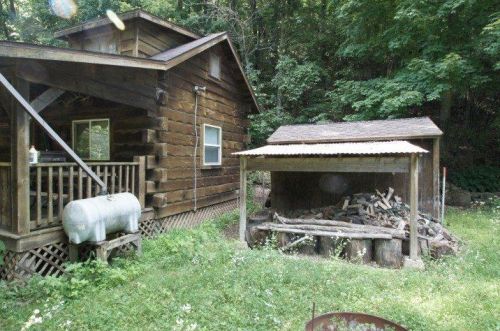 3150 Hunter Hollow Rd, Dodgeville WI  53533-8862 exterior