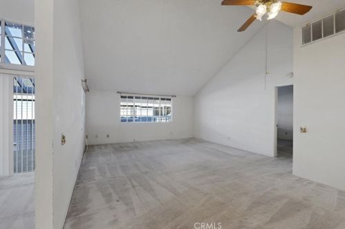 11690 Lakewood Blvd, Downey CA  90241-5272 exterior