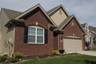 319 Brookfield View Dr, Louisville, KY 40245-6700