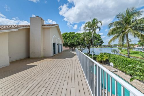 2022 Sunderland Ave, West Palm Beach FL  33414-7715 exterior