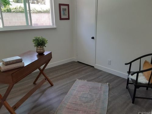 2128 Guerne Ave, Simi Valley CA  93063-2728 exterior