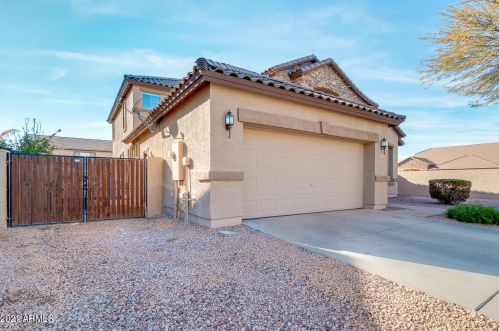 5904 Shelby Way, Gilbert, AZ 85298-4223