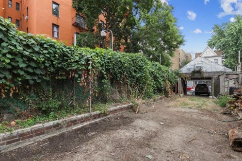 1030 Ogden Ave, Bronx NY  10452-4347 exterior