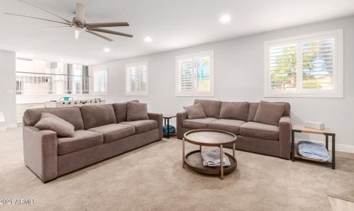 4610 Everett Dr, Phoenix AZ  85032-4893 exterior