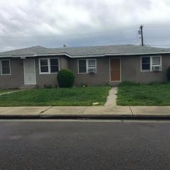 2035 Mayfair Dr, Fresno, CA 93703-2411