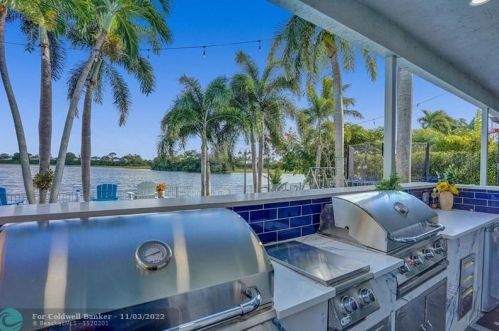 3591 177th Ave, Hollywood FL  33029-1666 exterior