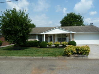 4521 Hosea Ln, Knoxville, TN 37938-3277