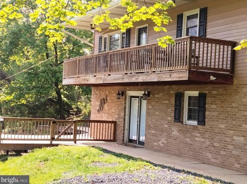 85 York Hill Rd, Etters, PA 17319-9762