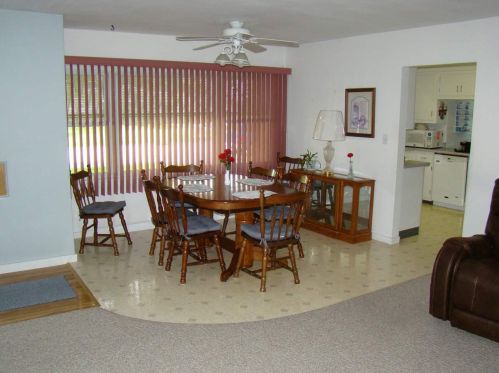 1005 Macarthur Dr, Beaver Dam, WI 53916-1021