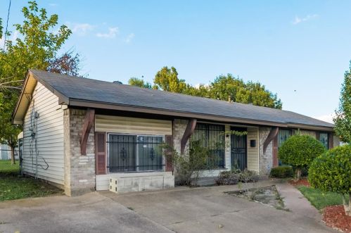3523 Frosty Trl, Dallas, TX 75241-5906