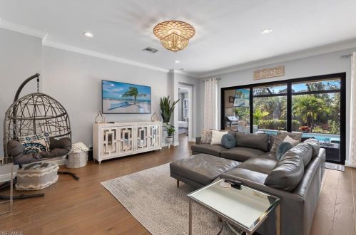 4520 Tamarind Way, Naples FL  34119 exterior