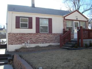 1022 Bert Murphy Blvd, Bellevue NE  68005-3215 exterior