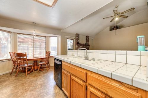 7321 Little Acorn Way, Rio Linda CA  95673-1336 exterior