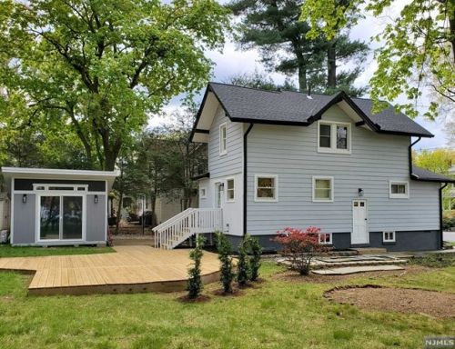 165 Valley Rd, Haworth, NJ 07641-1821