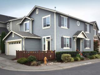 18326 38th Dr, Bothell WA  98012-6785 exterior