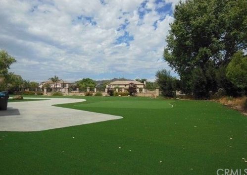 17523 7 Spg Way, Riverside CA 92504-9452 exterior