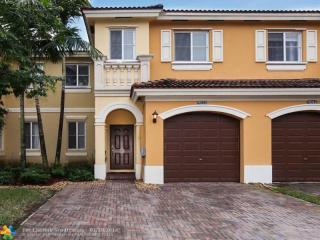 9032 18th St, Hollywood, FL 33025-7617