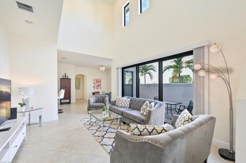 1326 Kendari Ter, Naples, FL 34113-8486