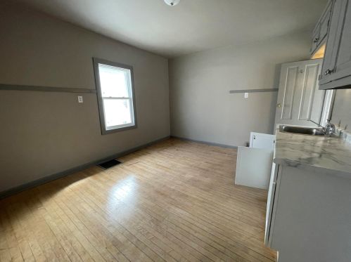 2465 9th St, Milwaukee WI  53215-3209 exterior