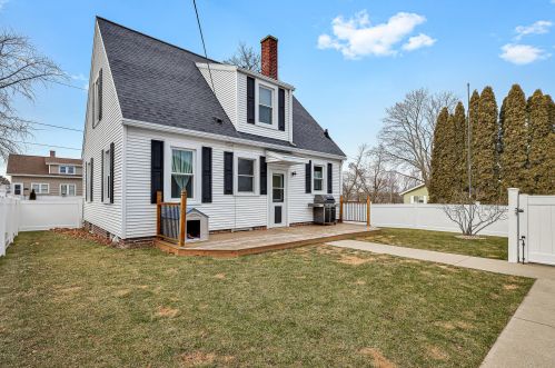 2121 9th St, Manitowoc WI  54220-6655 exterior
