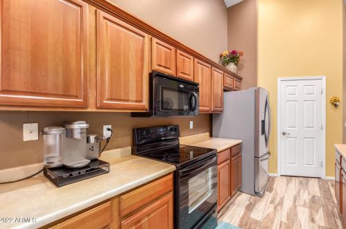 3890 Ashley Dr, Chandler AZ 85249-5261 exterior