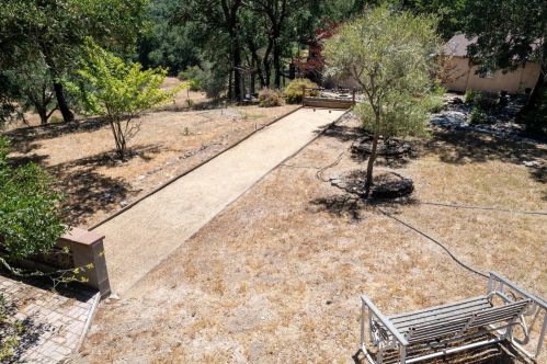 2645 Leslie Rd, Santa Rosa, CA 95404-9607