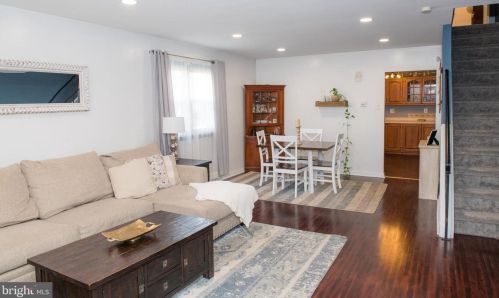 322 Hurst St, Norristown, PA 19405-1623